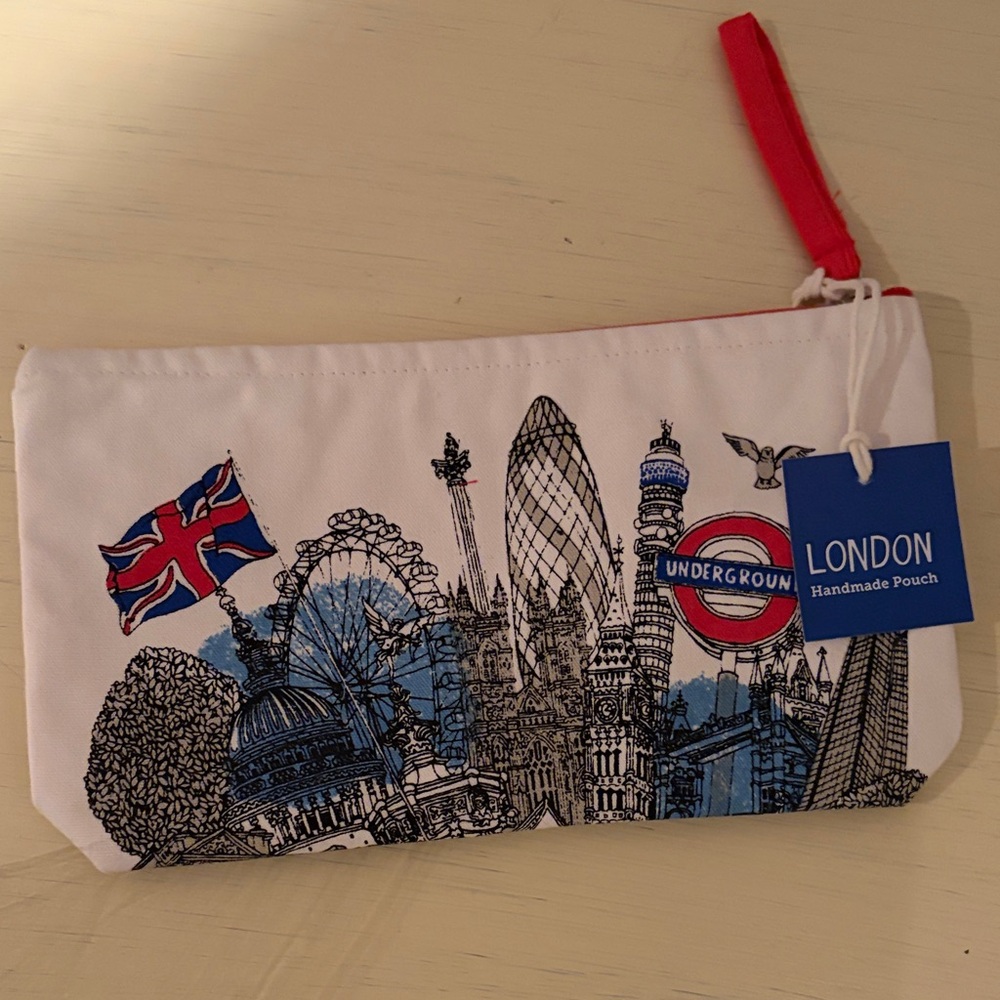 NWT London Themed Handmade Zippered Pouch
